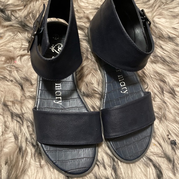 Summer comfy leather sandals - Picture 2 of 3